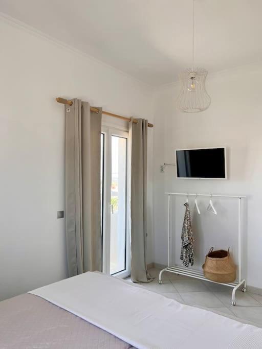 Theasis Apartments Adamantas  Exterior foto